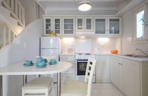 Agia Anna Villa | Villa Selvarion, Private Furnished Terrace, Shared Pool, Naxos