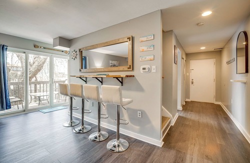 Atlantic City Apartment | Walk to Casino: Condo w/Balcony in Atlantic City!