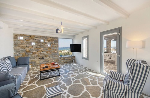 Naousa Villa | Walk to Naousa | 5BR House | Amazing View | Vireya