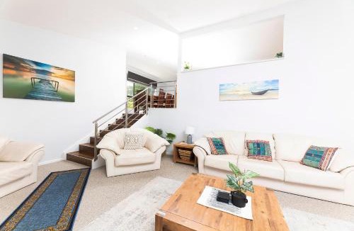 Green Point House | Wallis Lake Retreat-Between the ocean and the lake