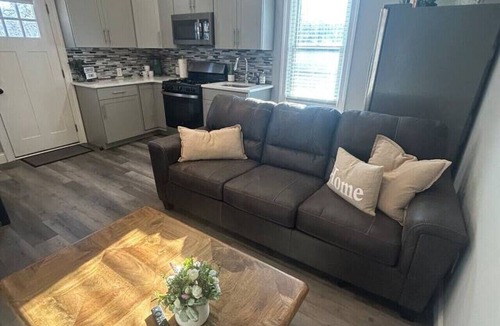Egg Harbor City House | Whispering Pines Cottage