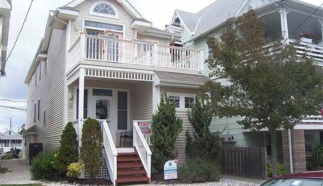 13th & Central 3BR/2BA. WALK EVERYWHERE