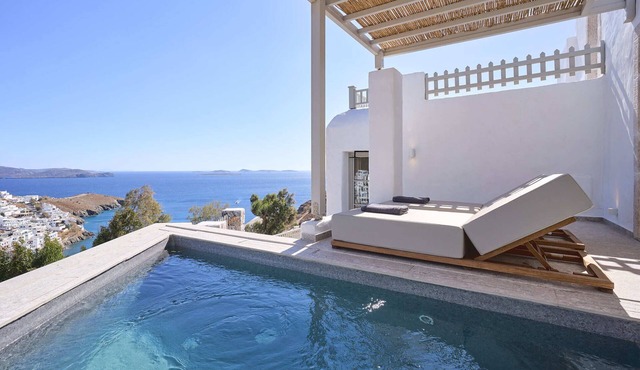 160 m2 Villa with Private pool & Sea View