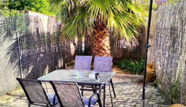 A 2 level house in the heart of the famous Galaxidi only 400m. from the beach.