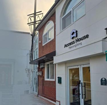 AccessHouse