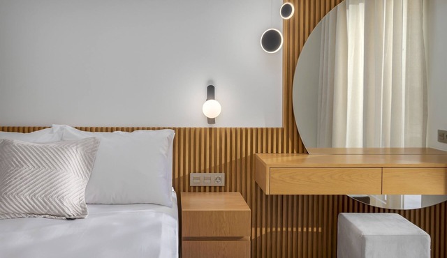 Adore White Natural Retreat by Estia