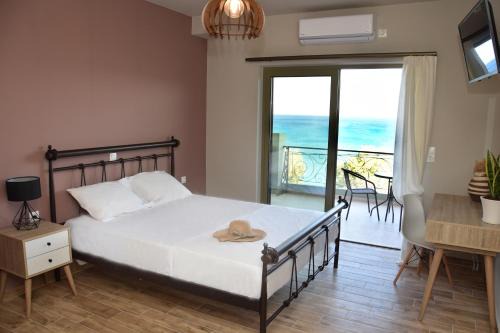 Aegialis seaside apartments