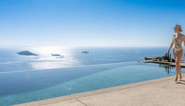 AndrosThea Luxury Villa