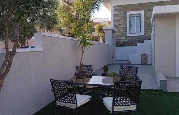 Angelouda's House - Traditional Stone 2 BR Home in Karystos Center
