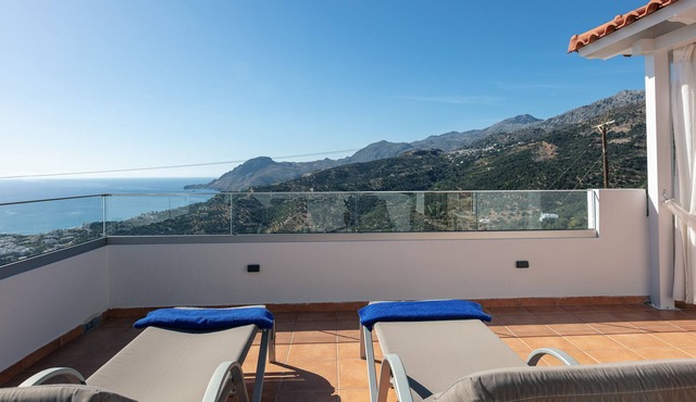 AnnaView Top Floor Suite No19 with amazing Seaview