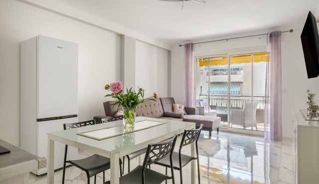 Apartment 'Cannoise Escape' with Balcony, Wi-Fi and Air Conditioning