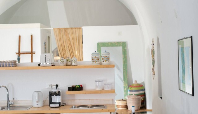 Apartment in A Hotel 'Luxury Winery Cave' with Wi-Fi and Air Conditioning