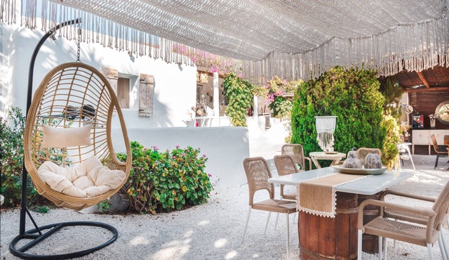 Apartment In A Hotel 'Sun Rock Boutique - Villa Begonia' with Private Terrace and Air Conditioning