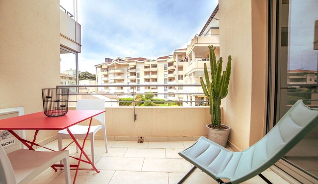 Apartment in Cannes with 2 bedrooms sleeps 4