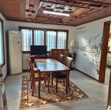 Ara house