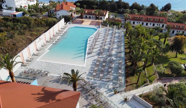 Aristoteles Holiday Hotel And Spa