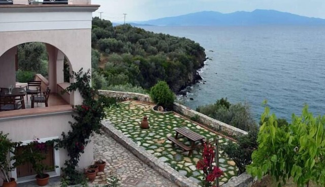 Artemis * Apt with Stunning view!