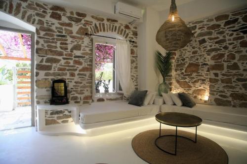 Axilleion Boutique Hotel