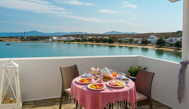 Beachfront Bocamviglies Room - Naoussa Sunny Suite