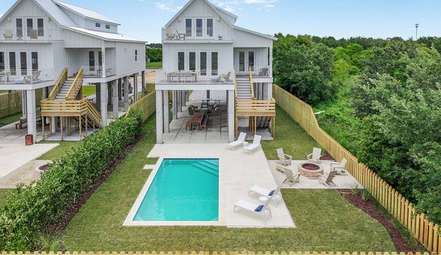 Beachfront Oasis - Private Pool + High End Finishes