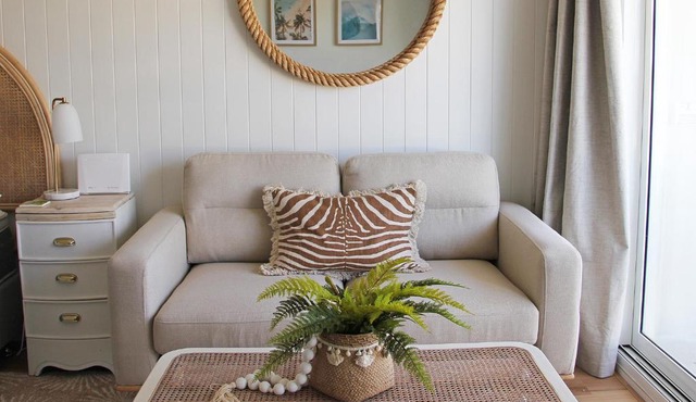 Beachfront Studio Fabulous Location