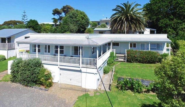 Beautiful Two Bedroom Homestead House