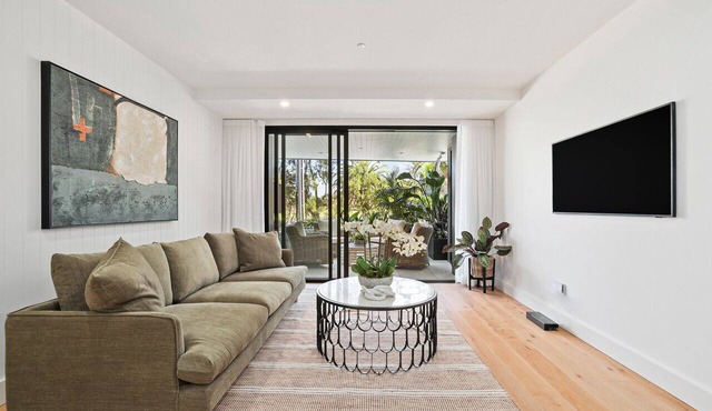 Brand New 3 Bed 2 Bath Opposite Long Reef Golf Club