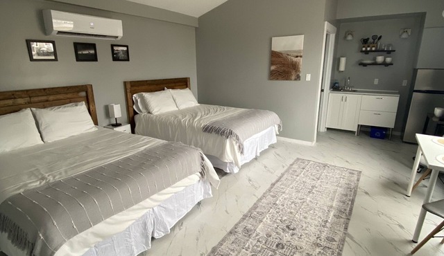 Chapel Suites - 2 Queen Suite