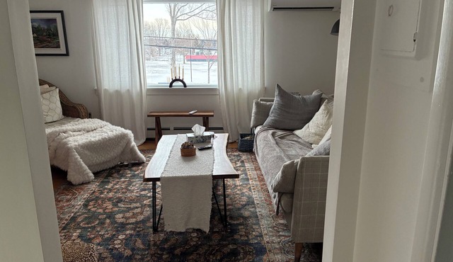 Charming apartment in fabulous Summerside with AC, WiFi