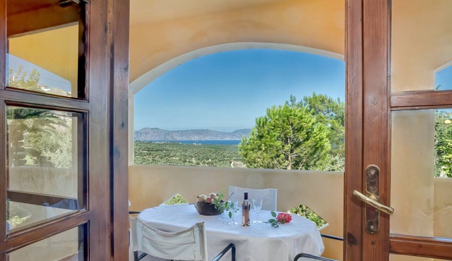 Charming cottage with a unique view