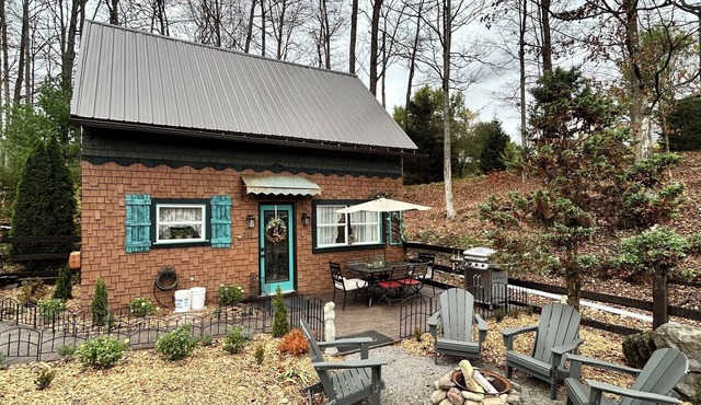 Charming Cottage Escape! - Pets Welcome! - Thistle Bach