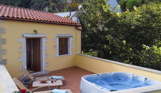 charming holiday home in Maheri