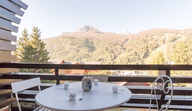 Charming Studio in Serre-Chevalier for 4 - Balcony, Mountain View, and Parking