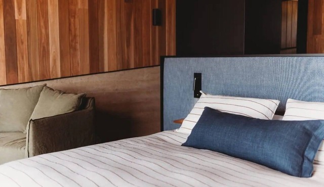 Chaser Studio @ Basalt: Luxurious One-Bedroom Architecturally Designed Studio