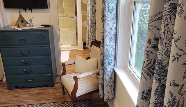 Clinton Pond Bed and Breakfast