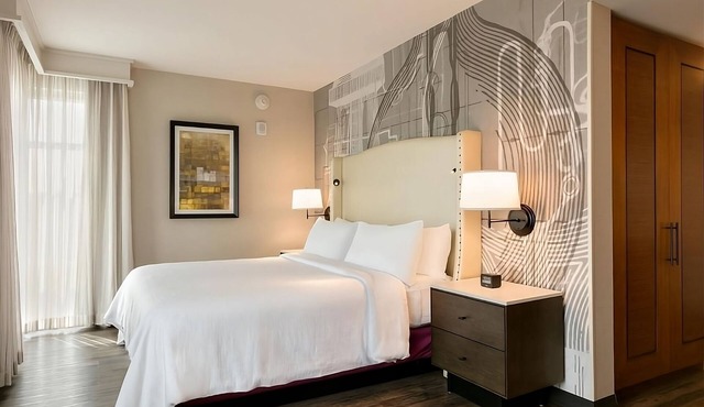 Comfortable Countryside Stay! 4 Relaxing Units, Pool, Free Breakfast! in Berkeley Heights
