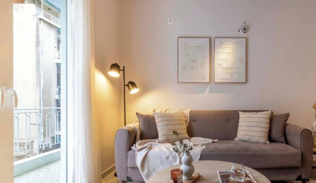 Cozy Athens Home | 2BR | Sleeps 5 | Near Acropolis