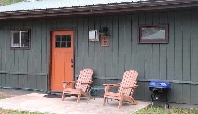 Deluxe Cabin E at Elk Creek Escape