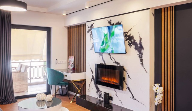 EcoStay-Infinity 2bdr business class apartment by the sea