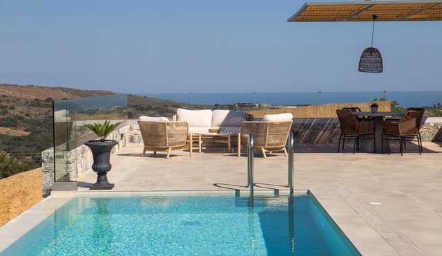 Eforasis Villa III, with Heated Spa Whirlpool