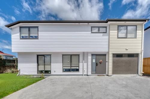 Elegant & Peaceful in Auckland Vicinity