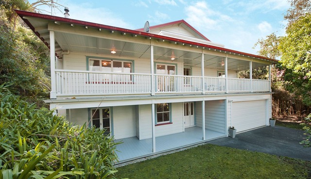 Escape North - Extended Family Retreat, located in central Russell