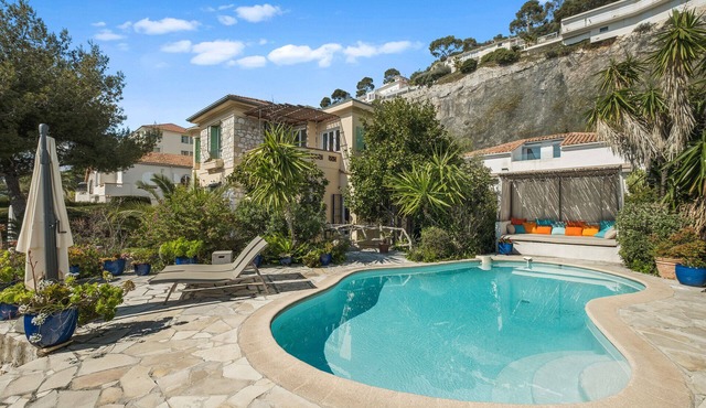 Exclusive-Villa L'Eolienne