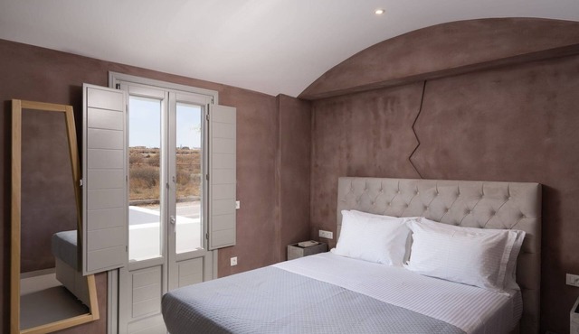 Exquisite Santorini Suite | Two Bedroom Suite with Private Hot Tub | Monolithos