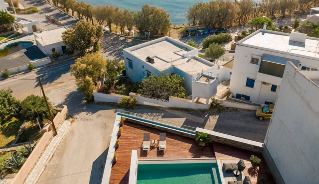 Exquisite Tinos Suite | Suite with Breathtaking Sea Views and Outdoor Jacuzzi