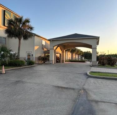 Franklin Inn & Suites