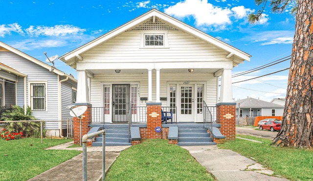 Gentilly Gem Lotus Unit