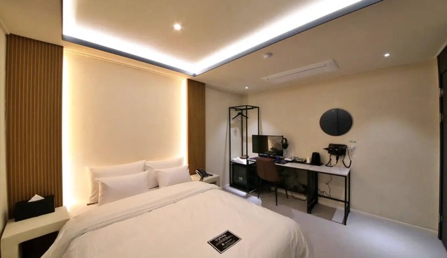 HOTEL141