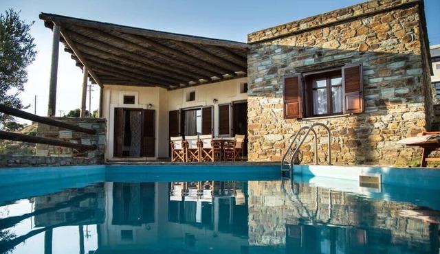 House with a pool in Andros