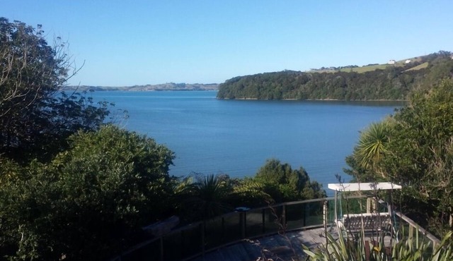 Ideal Coastal Retreat with something for everyone